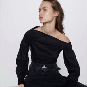 NWT Zara Asymmetric off the shoulder Top Cottagegore Avant Garde Black Size XL
